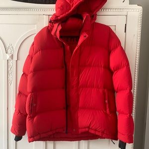 Aritizia TNA the super puff am